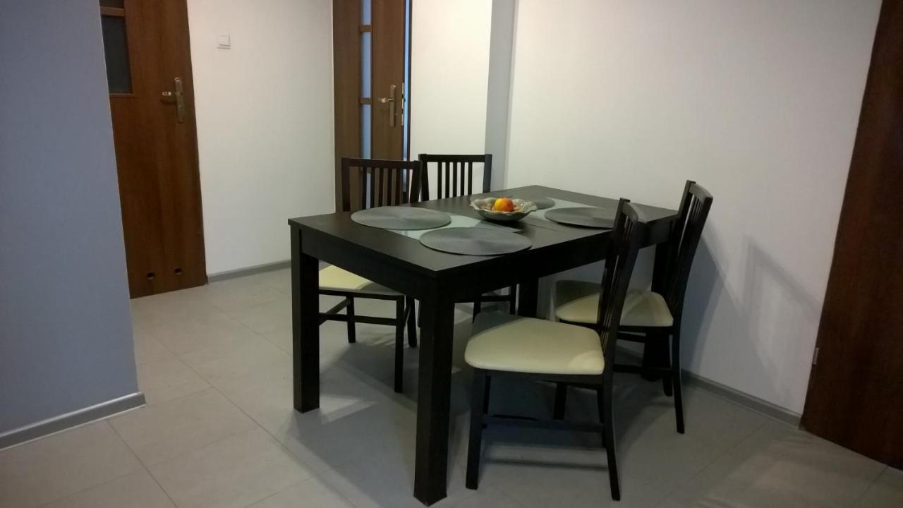 Appartamento Ostoja Czersk Zamek Gora Kalwaria Esterno foto